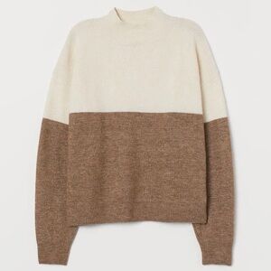 H&M Oversized two tone ivory off white & tan brown knit sweater